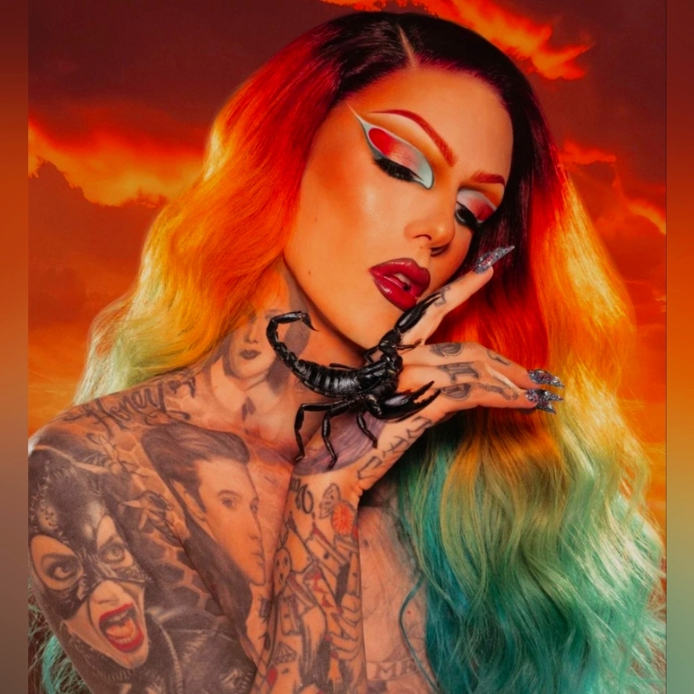 Jeffree Star Show | M-F @ 8:30 pm  CST